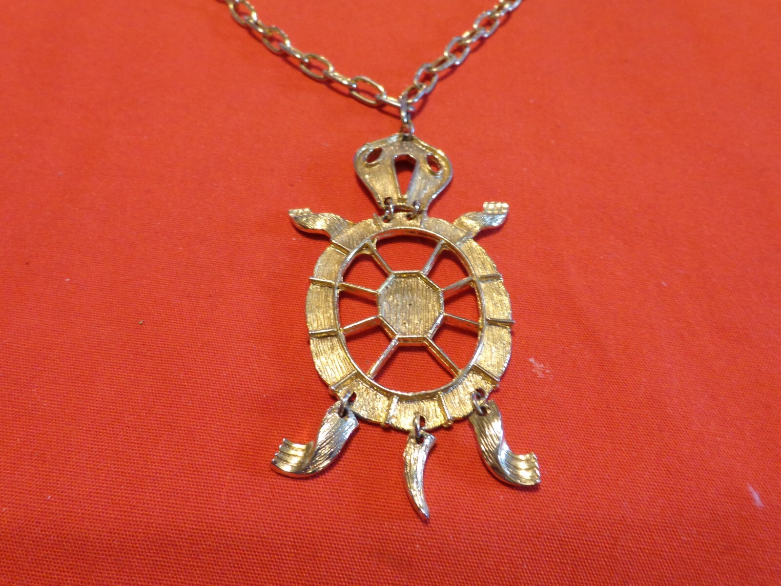 ANTIQUE TURTLE NECKLACE PENDANT 24 in CHAIN GOLD TONE METAL 3 1/2 x 2 in # 154