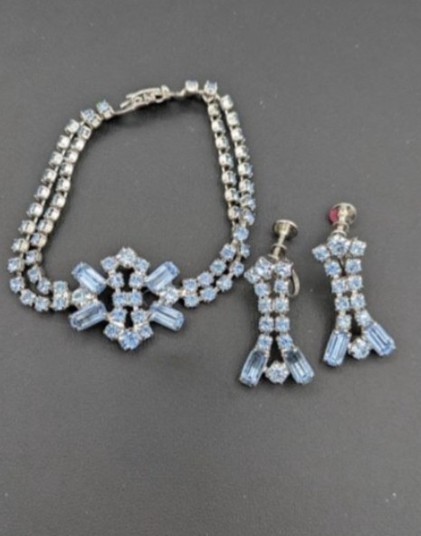 Vintage Rhinestone Bracelet Earrings Set Blue Crystal Silver Tone