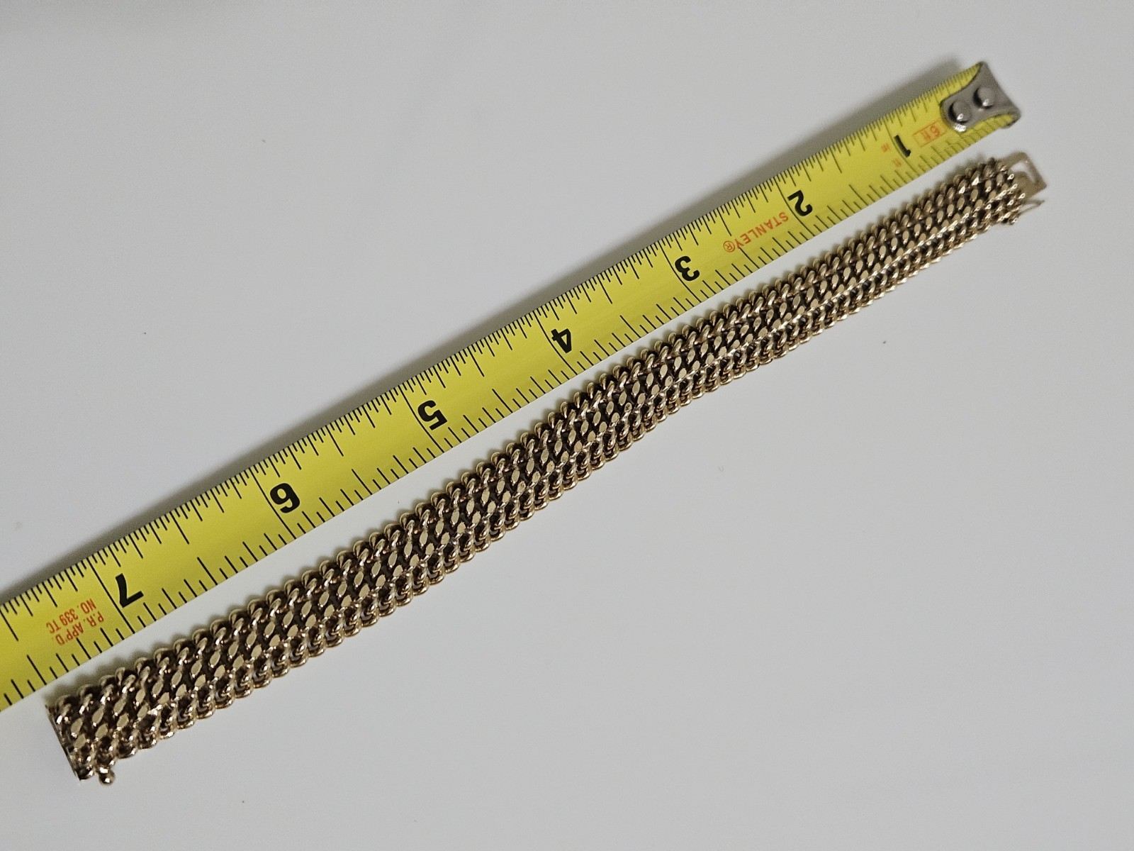 Yellow Gold Woven Mesh Flexible Link Vintage Bracelet Gold, Heavy Plated.