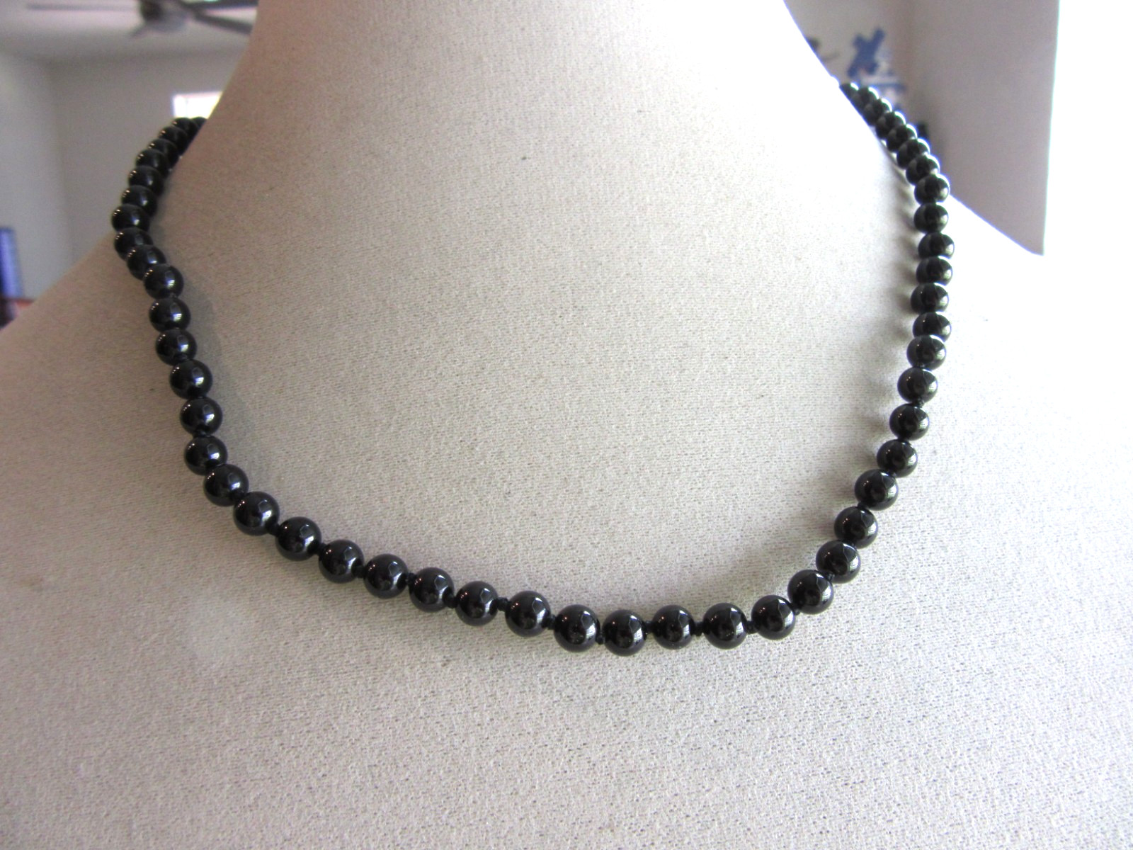 14kt gold Onyx w/diamond accent pierced earrings and Onyx beaded necklace set