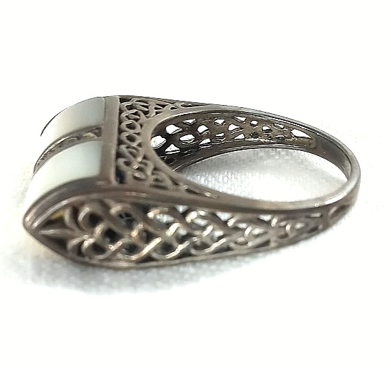 Vintage Women’s 925 Sterling Silver RING MOP Inlay 8.5-9 Filigree Ornate Bridge