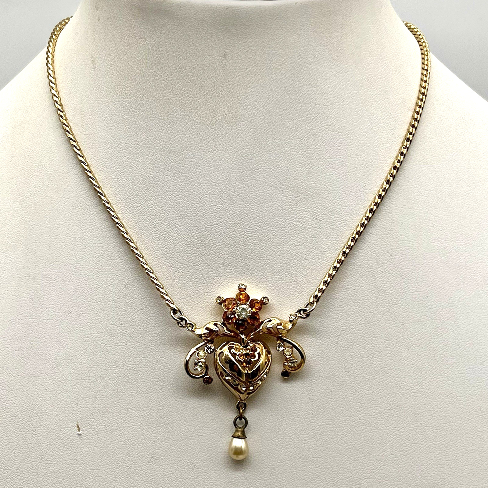 Vintage Puffy Heart Flower Necklace Orange Rhinestones Gold Tone Chain 15″