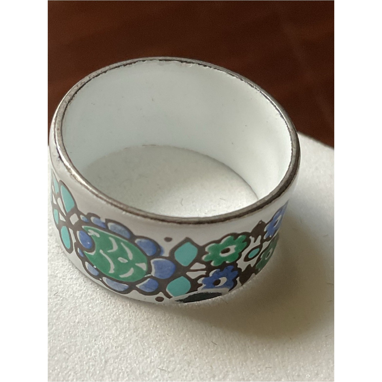 Vintage Mexican Ceramic Hand Painted Floral Ring Size 7 Blue Green White Flaw