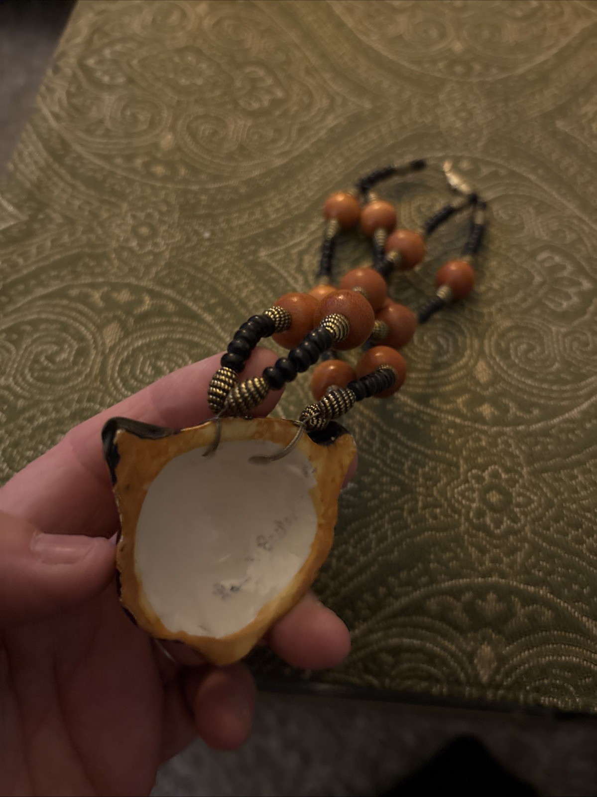 VINTAGE COCO WOOD CERAMIC CAT CHEETAH LEOPARD LION NECKLACE 20” Signed