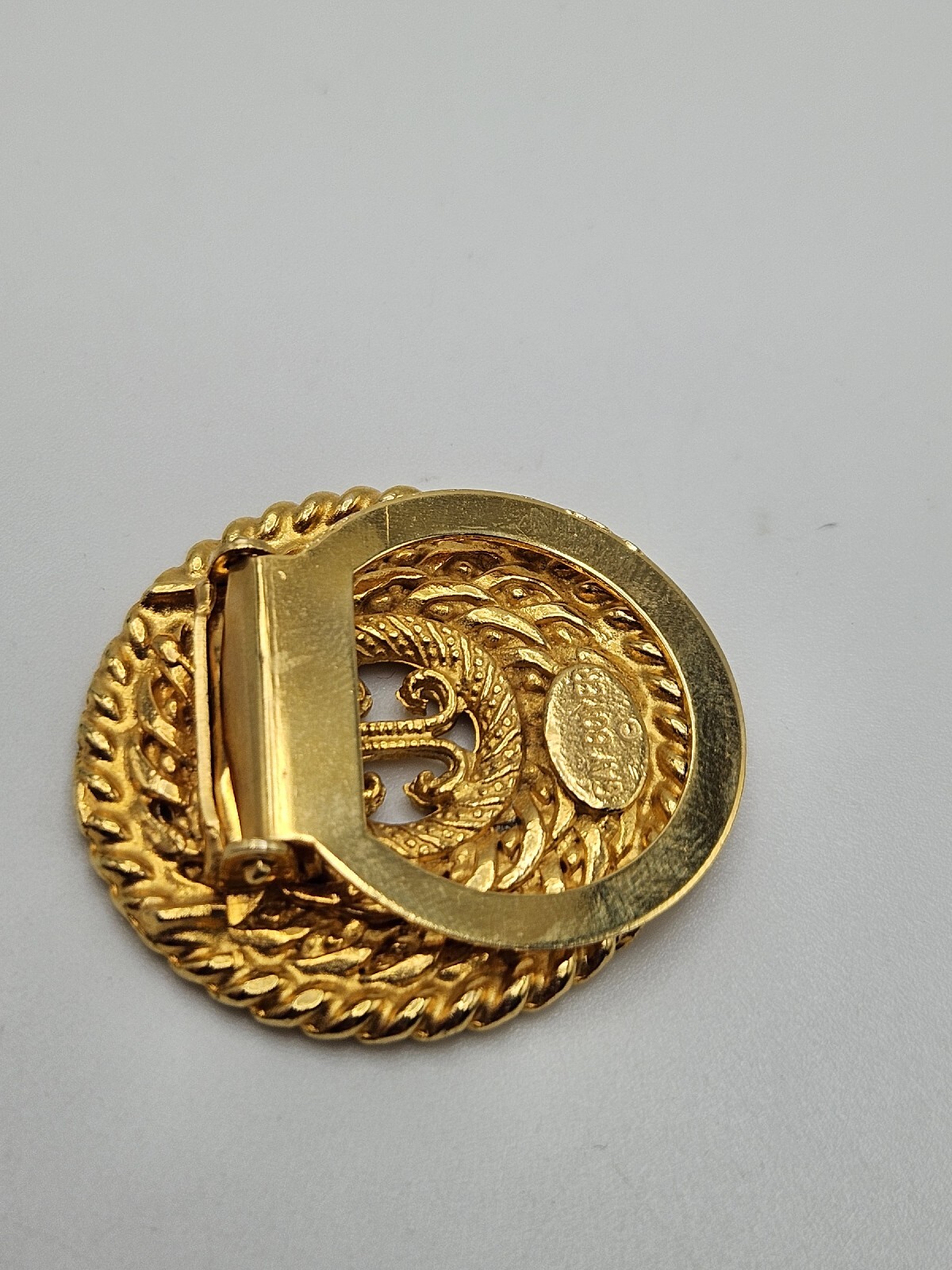 Vintage Signed Gay Boyer Gold Tone Scarf Clip