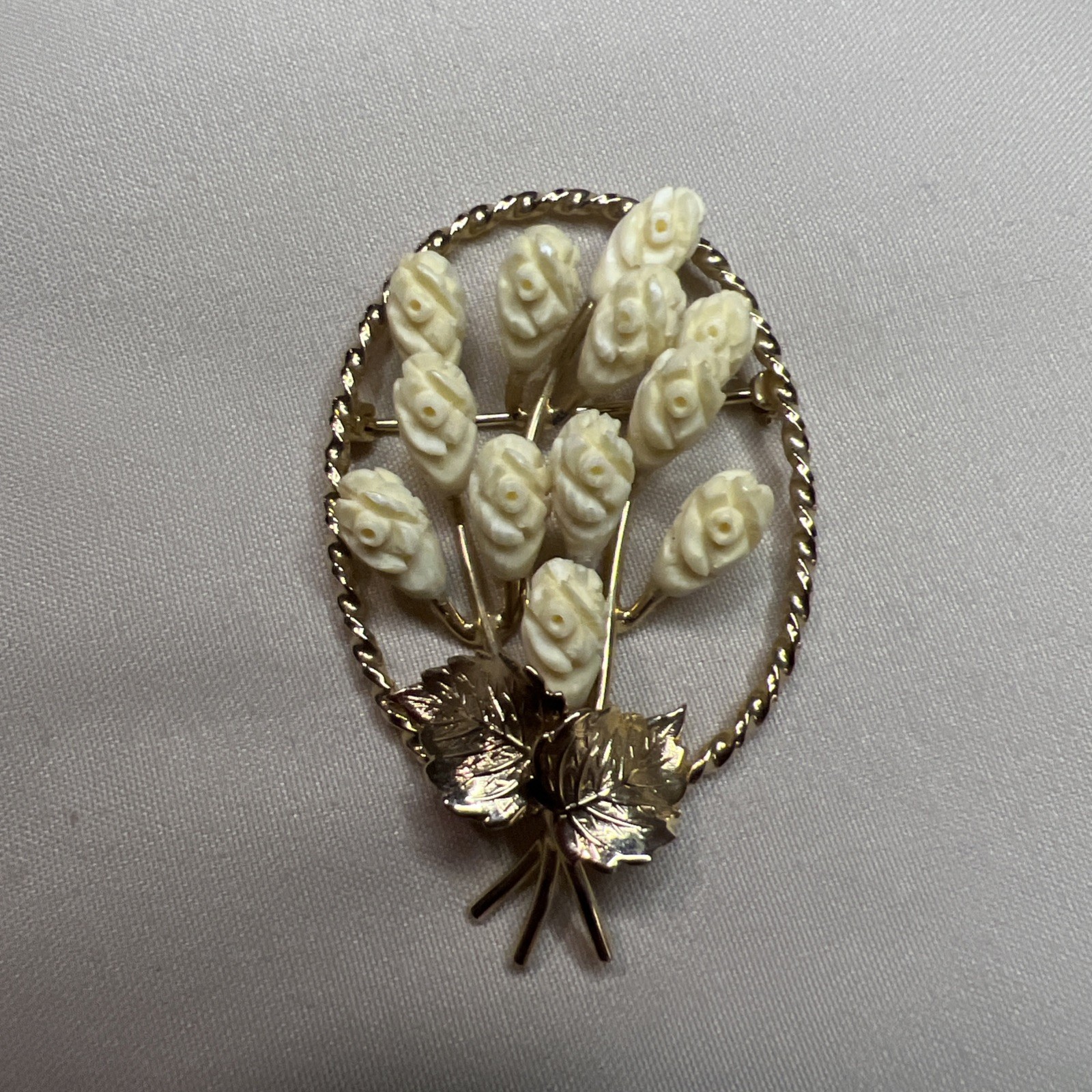 Alice Caviness Dozen Roses Brooch Pin 12 Kt. Gold Filled-Oval Approx. 2″ Glows!