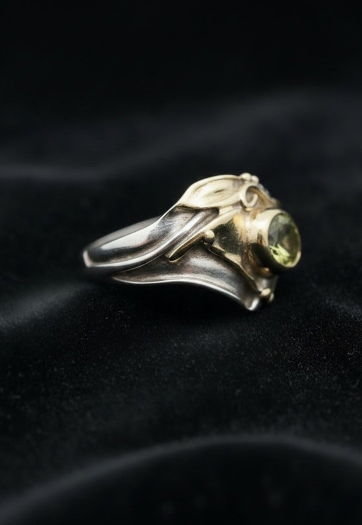 Vintage Art Nouveau Style Peridot Sterling Silver and 14K YG Vermeil Ring Size 8