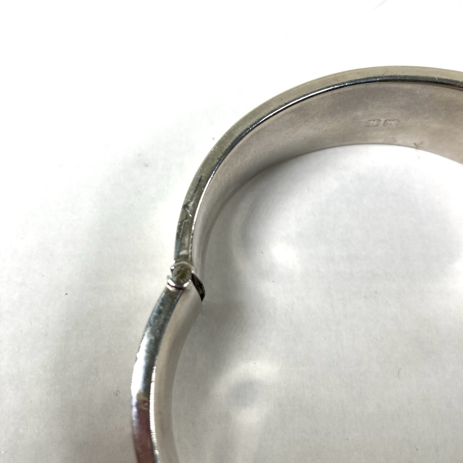 English Sterling Silver Hinged Bangle 1935 Chester England Etched Hallmarked