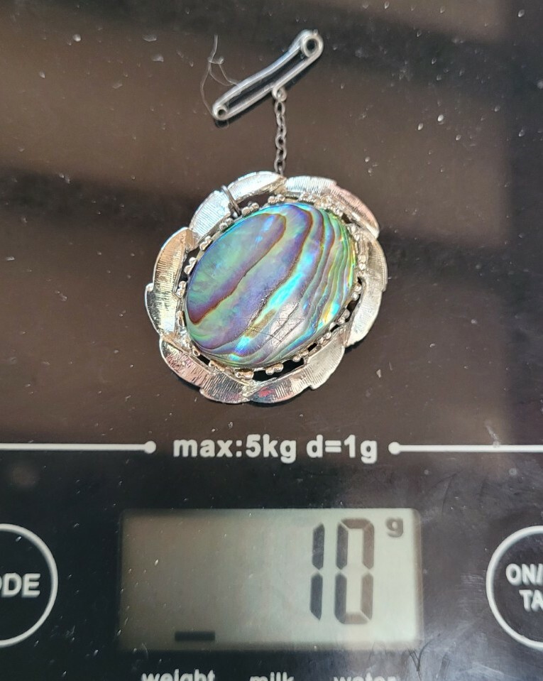 Vintage NZ 35mm Silver Tone Textured Paua Abalone Shell Brooch Pin 10 Grams