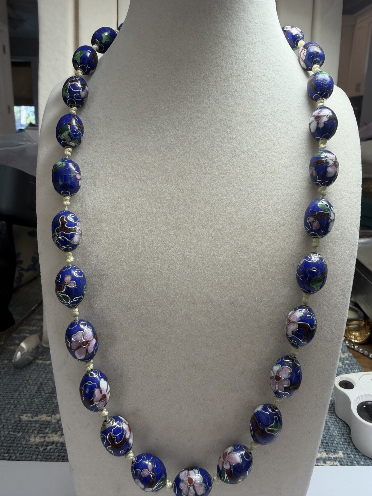 Vintage Chinese Export Cobalt Blue Cloisonne Enamel Hand Knotted Bead Necklace