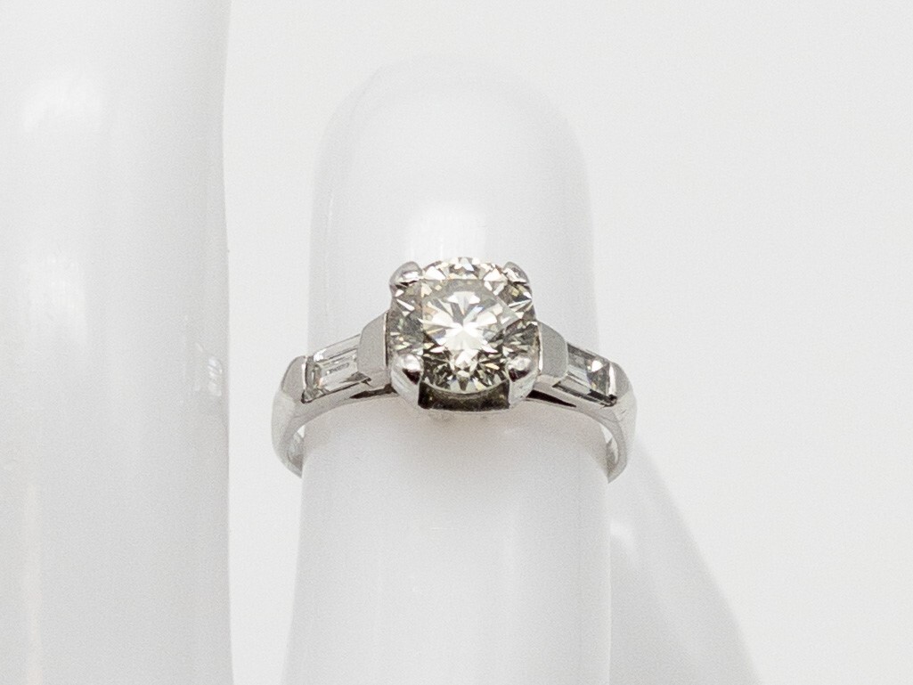 Vintage $12,000 1.53ct GIA Fancy Green Yellow VS2 Diamond Platinum Wedding Ring