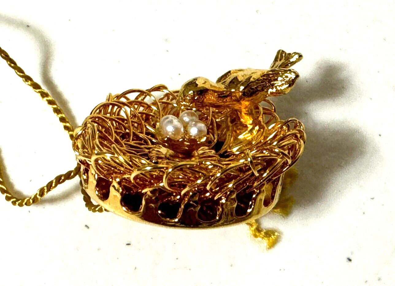 Vintage Gay Boyer New York Wired Gold Tone Faux Pearl Eggs Bird’s Nest Brooch