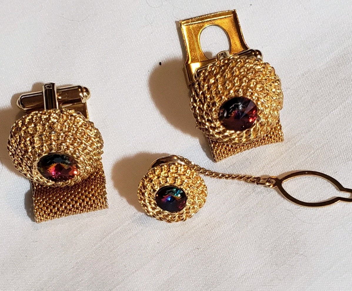 Vintage Cufflinks Tie Tack Set Hadley Gold Tone Mesh Wrap Red Rivoli Mid Century