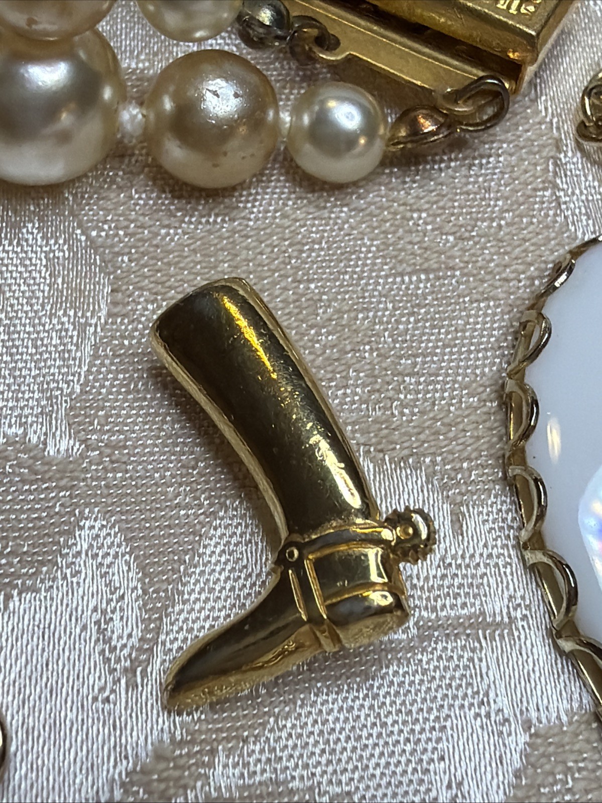 Vintage Equestrian Jewelry Lot Sarah Coventry Horse Pendant Kentucky Derby