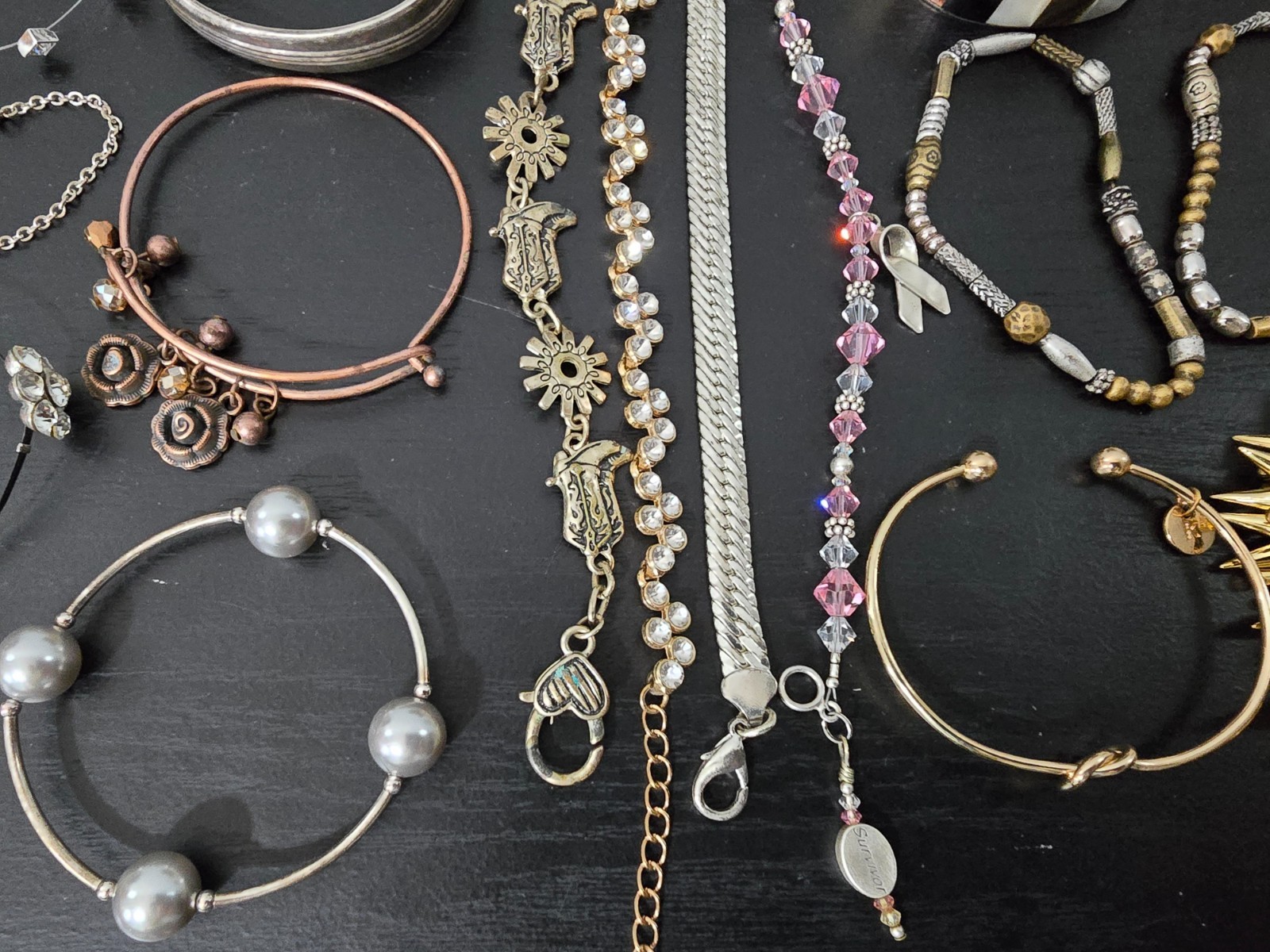 Gigantic Mixed metals material an color lot of 70+ braceletn, signed /unsigned