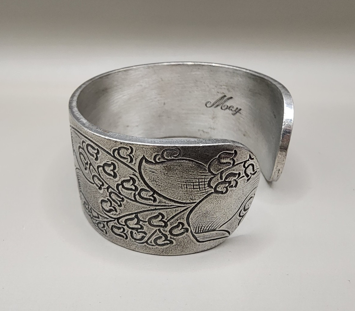 Salisbury Pewter May Flower of the Month Cuff Bracelet Lily of the Valley 66g