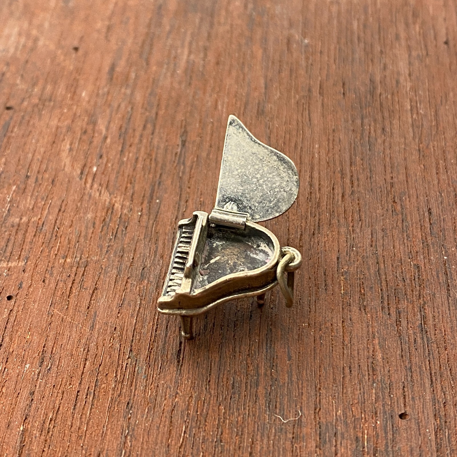 Vintage Beau 925 Sterling Silver Grand Piano Top Opens Pendant Bracelet Charm