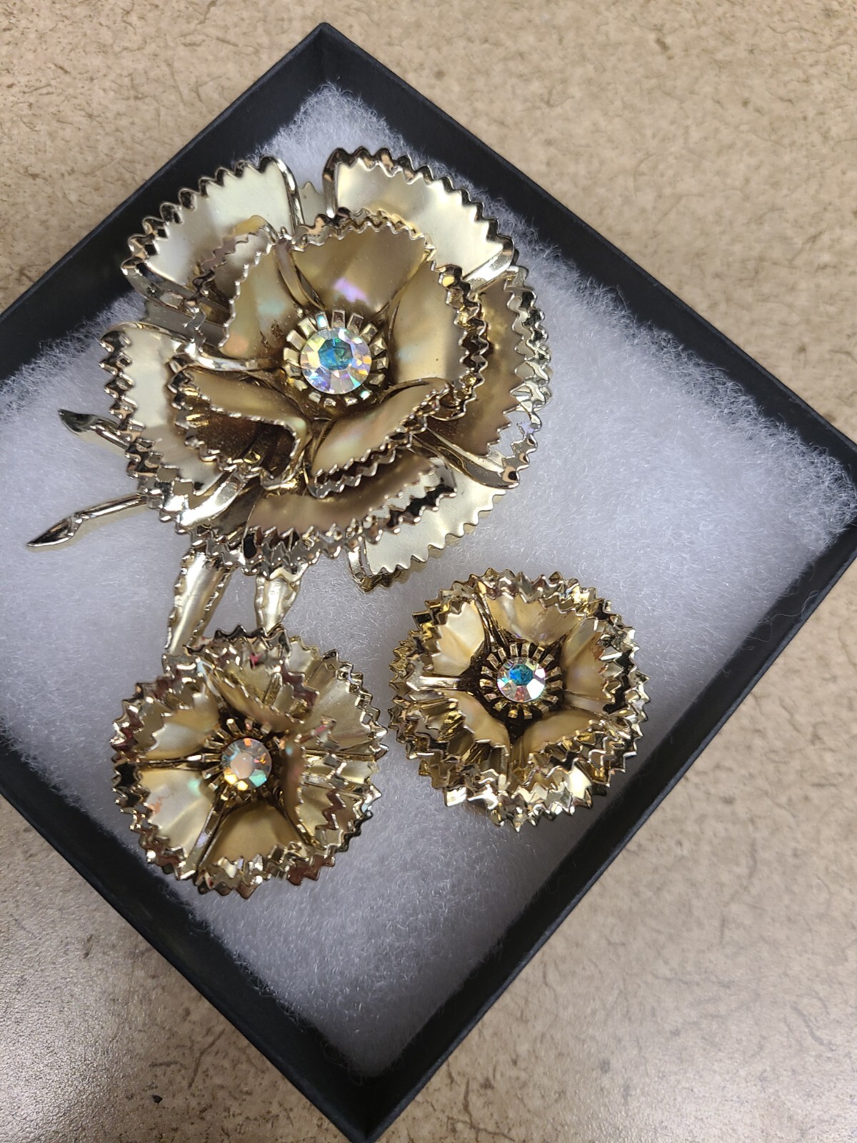 Vintage Style Clip on Earrings and Brooch Set