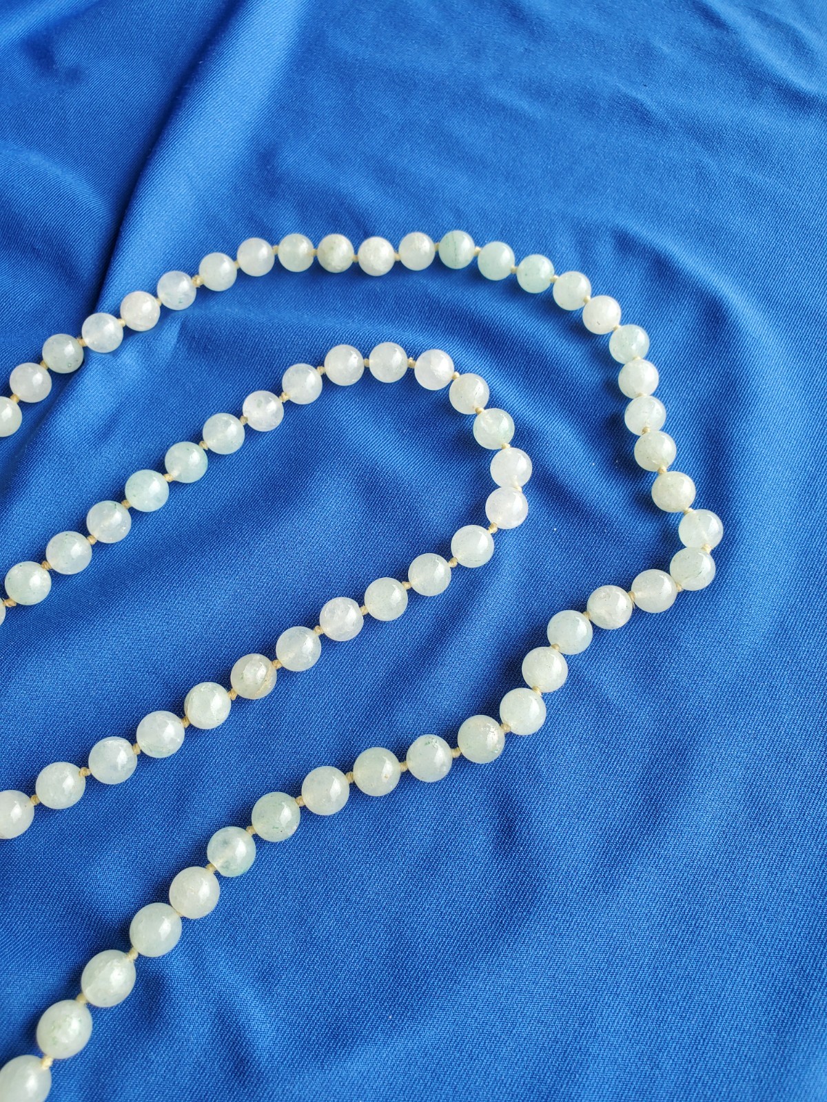 Original Old JADE White Green 8 Millimeters Deco Necklace Vintage 30″ inch Long