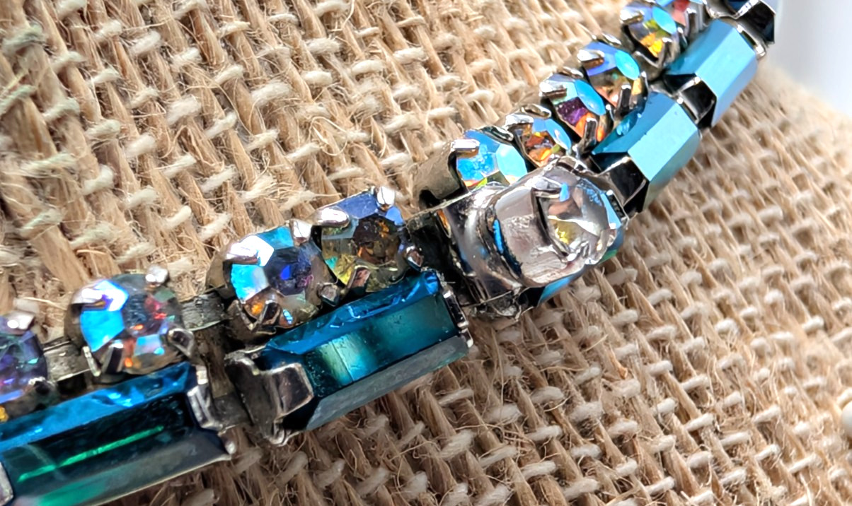Vintage Vendome Blue and Aurora Borealis Glass Stones 16 1/2 Inch Necklace