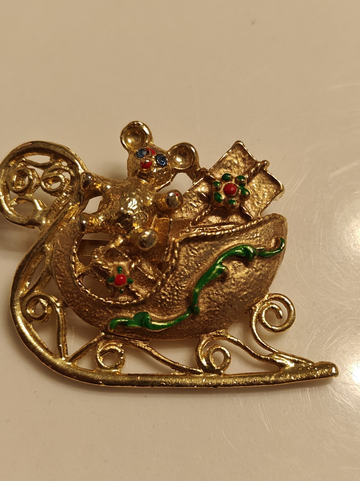 2 Christmas Brooches Lot Gold Tone Sleigh and Ornament Vtg Wearable Collectibles