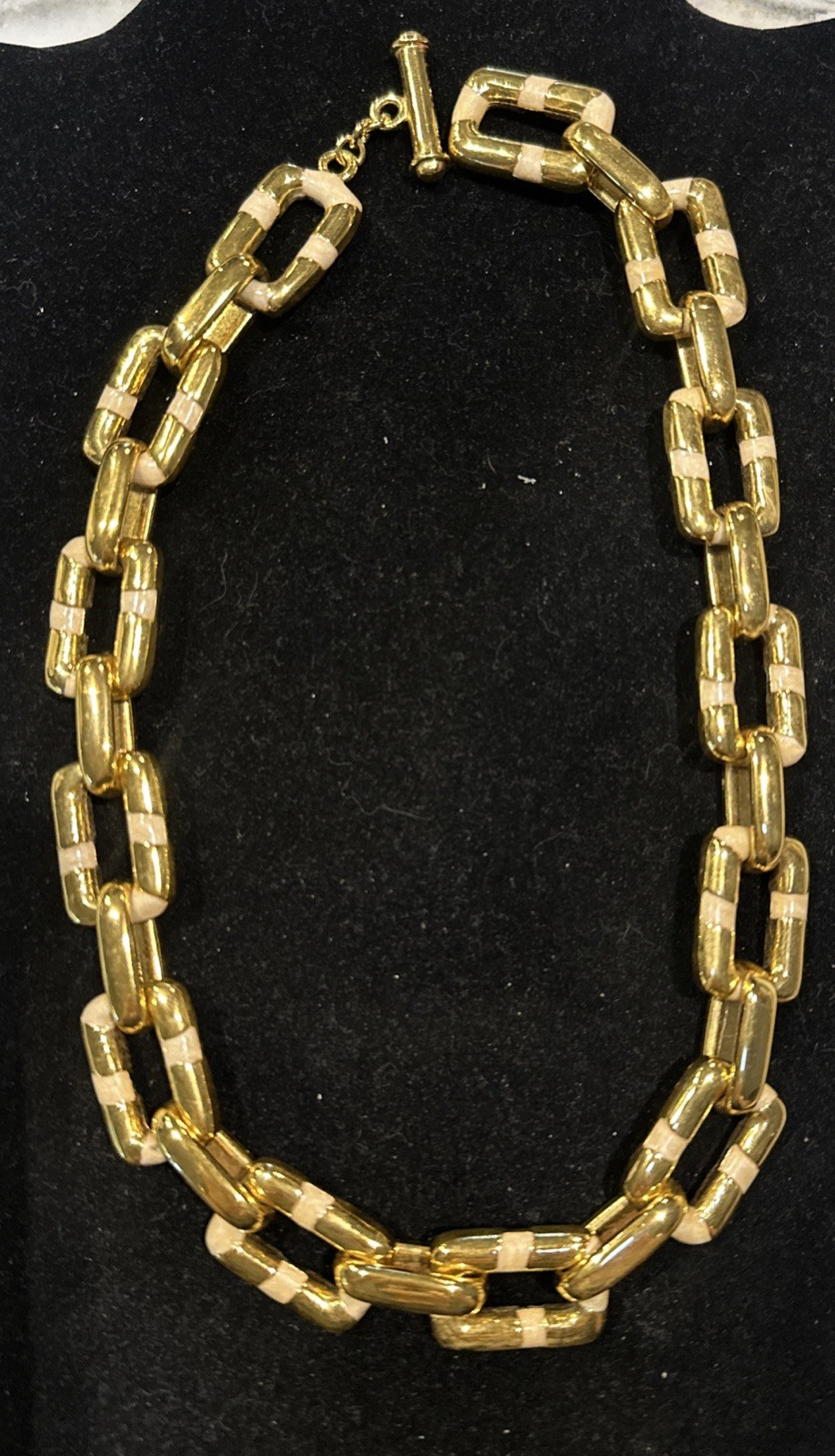Vintage St John Necklace Chunky Gold Tone Chain Reversible White & Brown Enamel