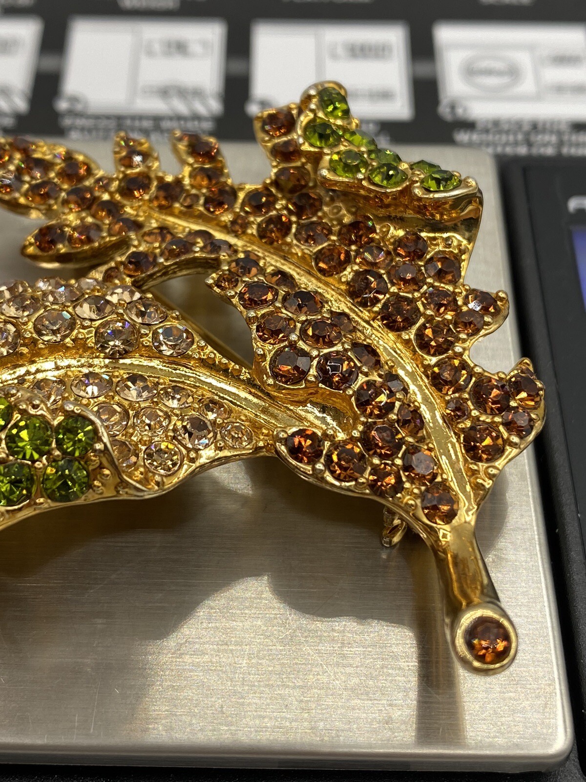 Brooch Kenneth J Lane KJL Signed Leaf Leaves Rhinestones Gold Tone With Box NICE