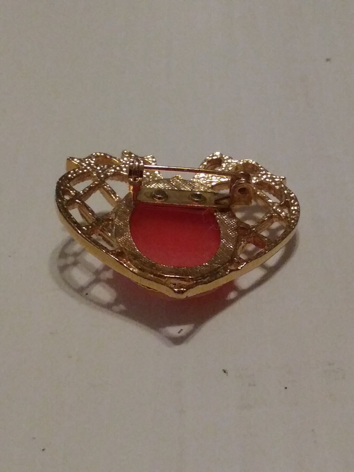 Cameo Pin Brooch Coral Orange Cream Girl Heart Grannycore Gold Tone Boho 1.5″