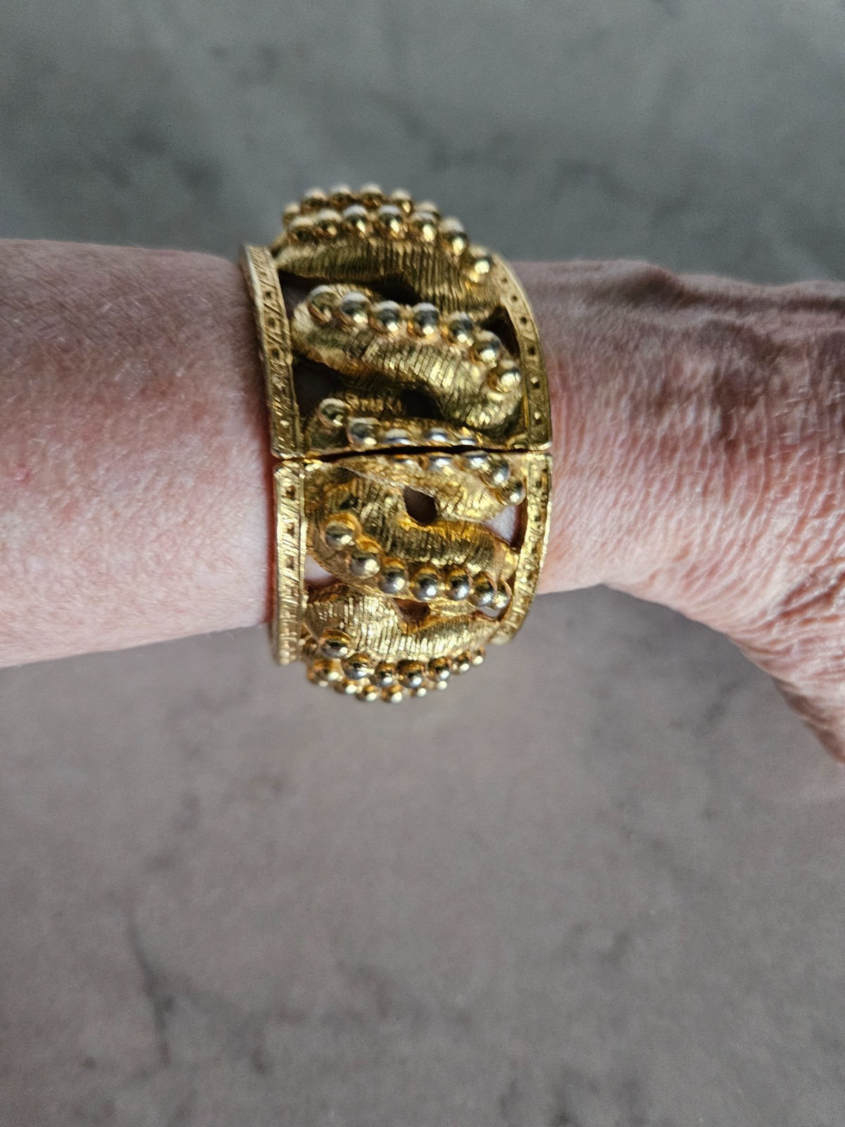 RARE AND VINTAGE KENNETH LANE GOLD BEADED SWIRLS HINGED CUFF BRACELET
