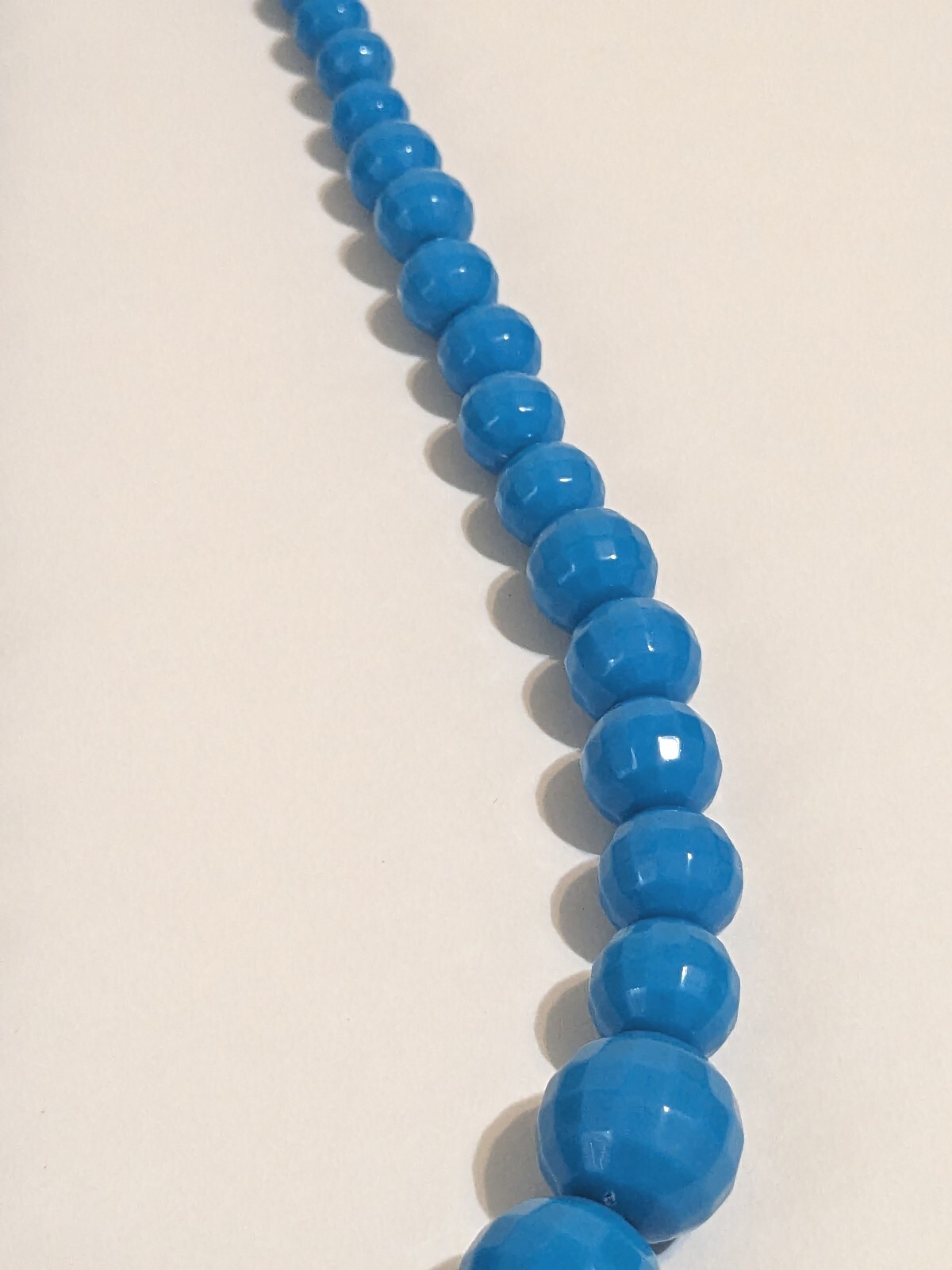 Blue Graduating Bead Faceted Acrylic Necklace. Retro Style. MCM Inspired. 28 In.