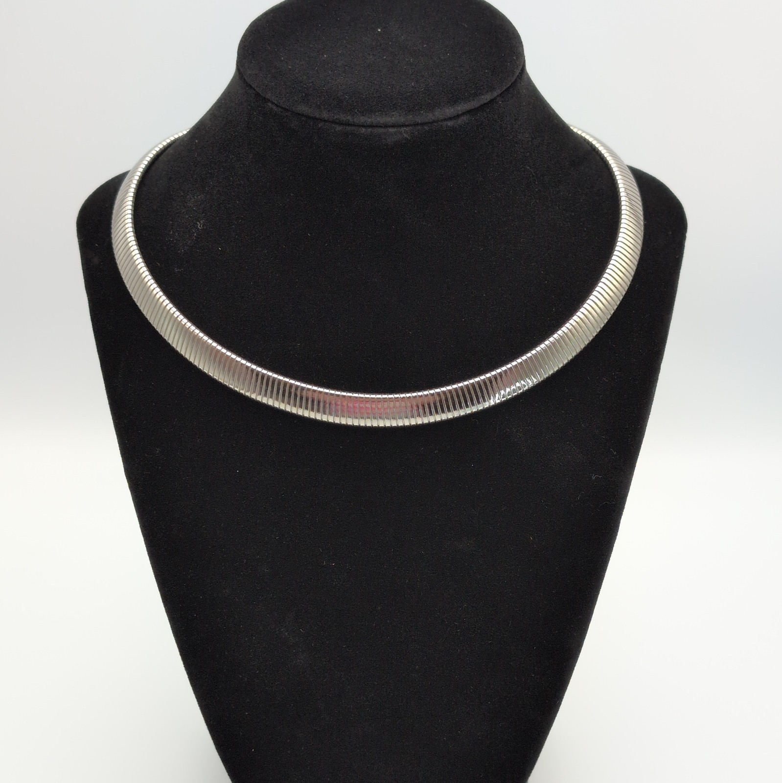 Silver Tone Omega Mesh Chain Flex Stretch Snake Collar Necklace