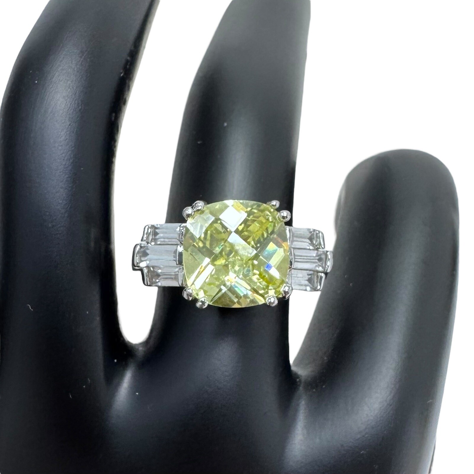 Vtg NV Nevada Silver Mine Silver Tone Green Cushion Cut Glass Cocktail Ring 8.5