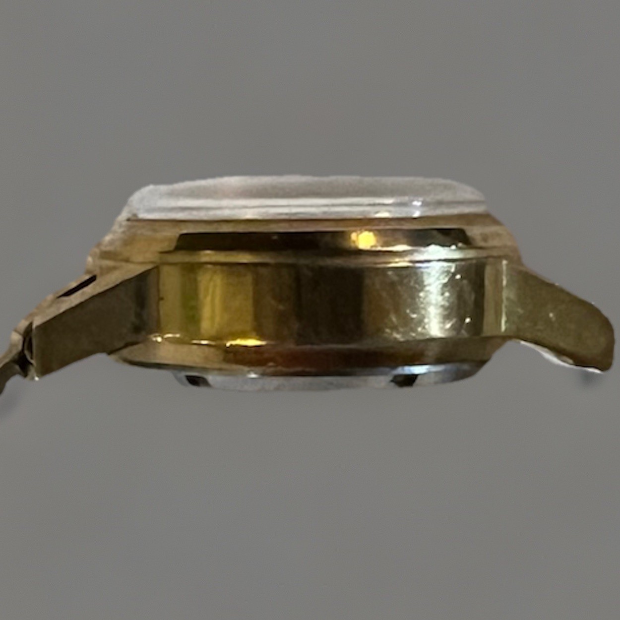 Benrus Wrist Watch 17 Jewels Manual Wind Works & Keeps Perfect Time