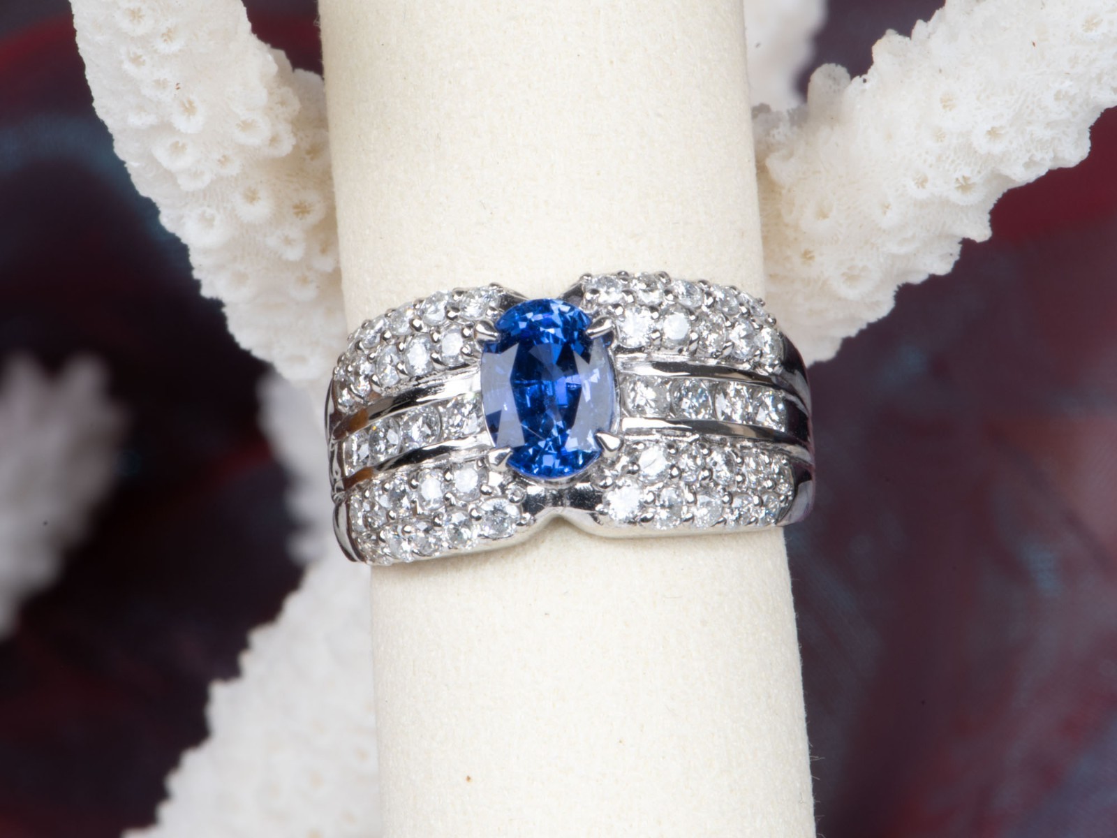 1.53ct Sapphire on Wide Diamond Band Platinum Engagement Ring PT900 Heavy 11.4g