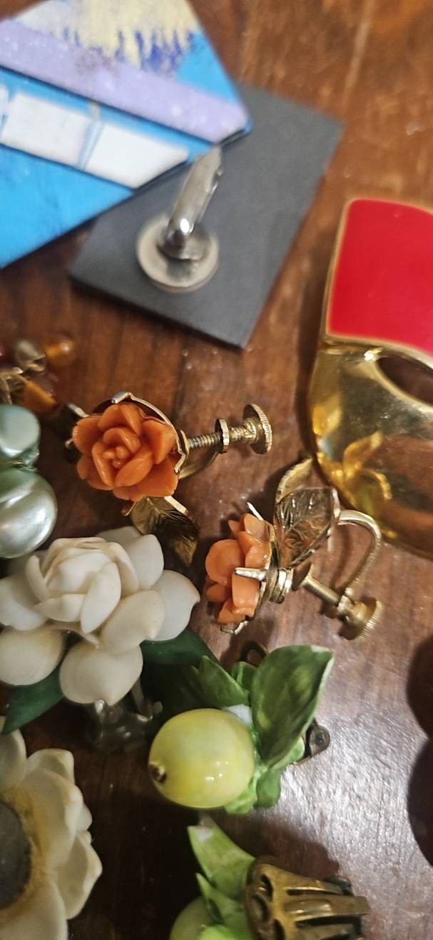 Vintage Designer CLIP ON Earring Lot 25+ Pairs Trifari Monet D’Orlan, avon