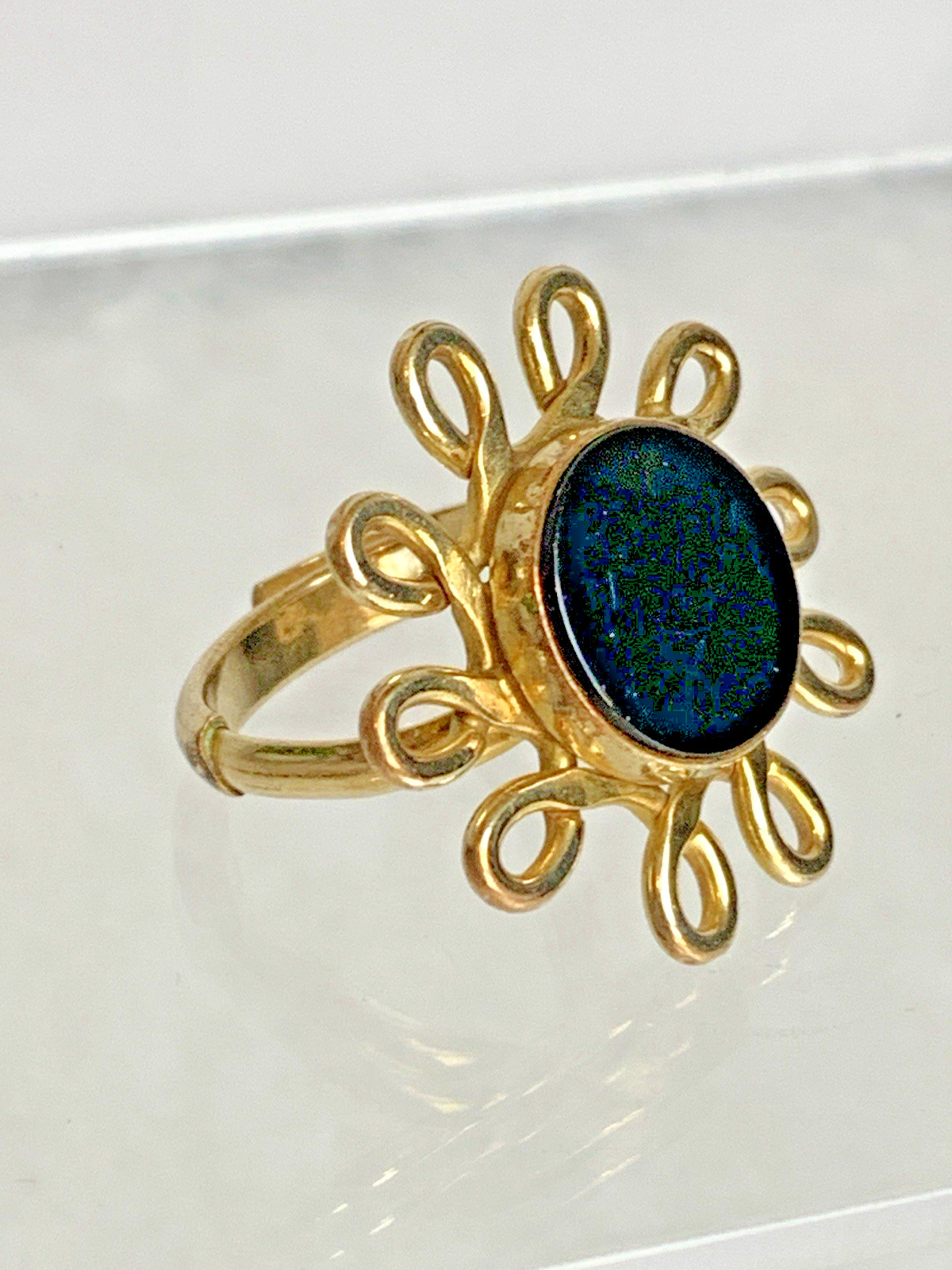 Vintage Winard 12K Gold Filled Flower Ring Black Cabochon Retro Daisy Size 5.5