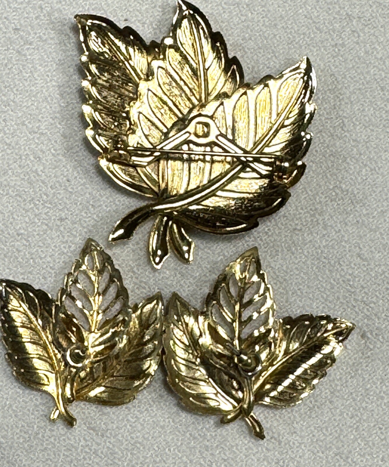 Leaf Motif Gold Tone Brooch & Earrings SET Fall Colors