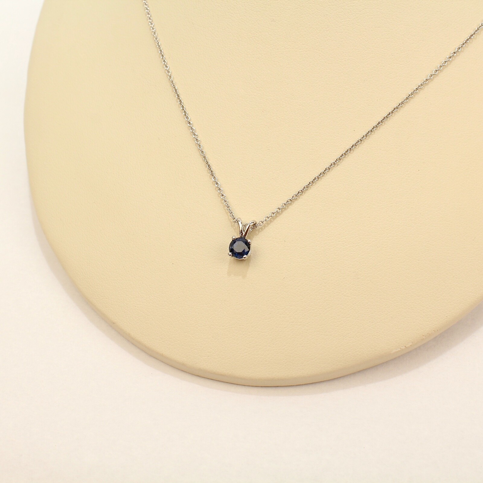 Vintage 14k White Gold and Sapphire Pendant Necklace – VR