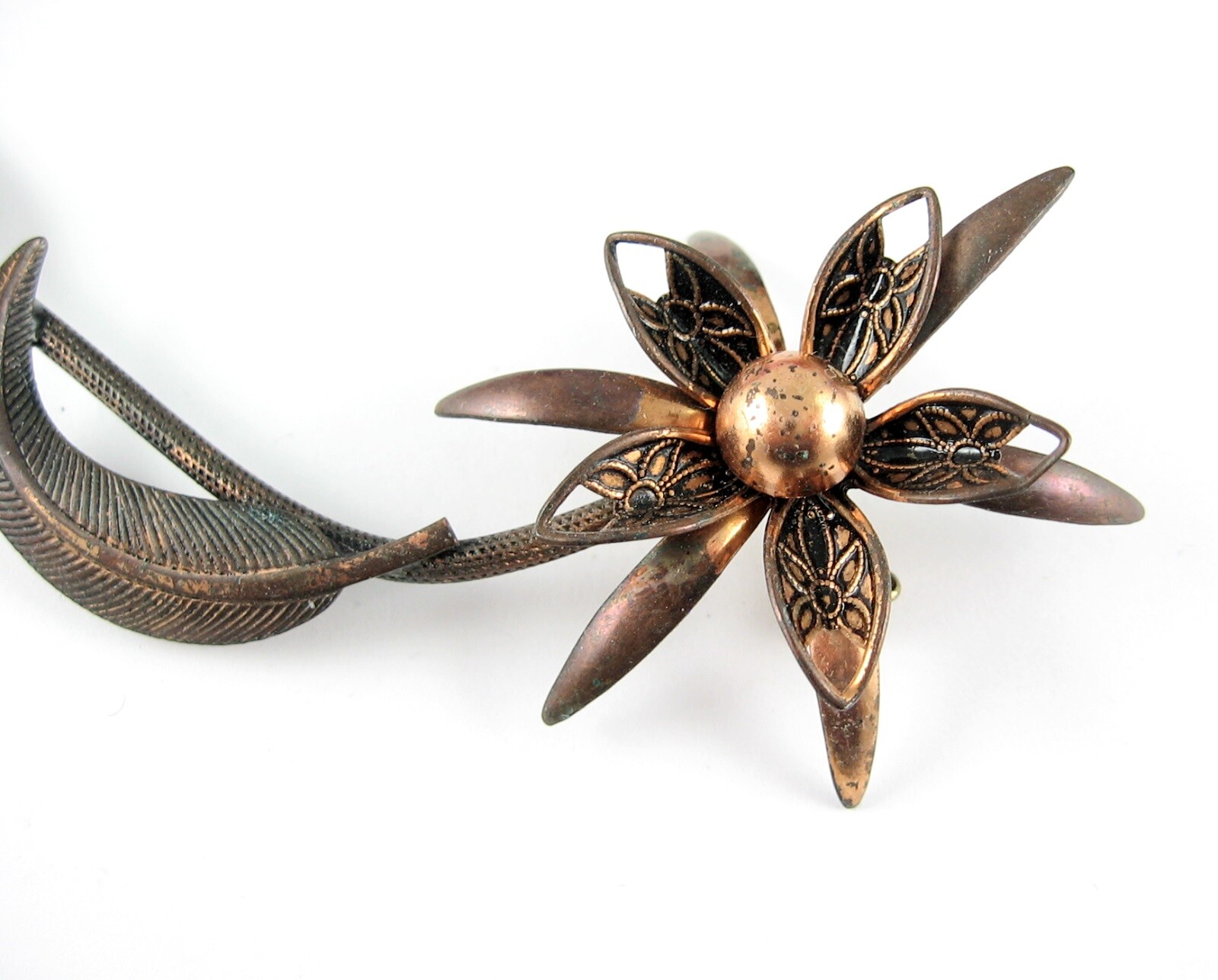 Loooong PIN COPPER FLOWER With A FEATHER TWIST Vintage Brooch Floral 4 1/2″