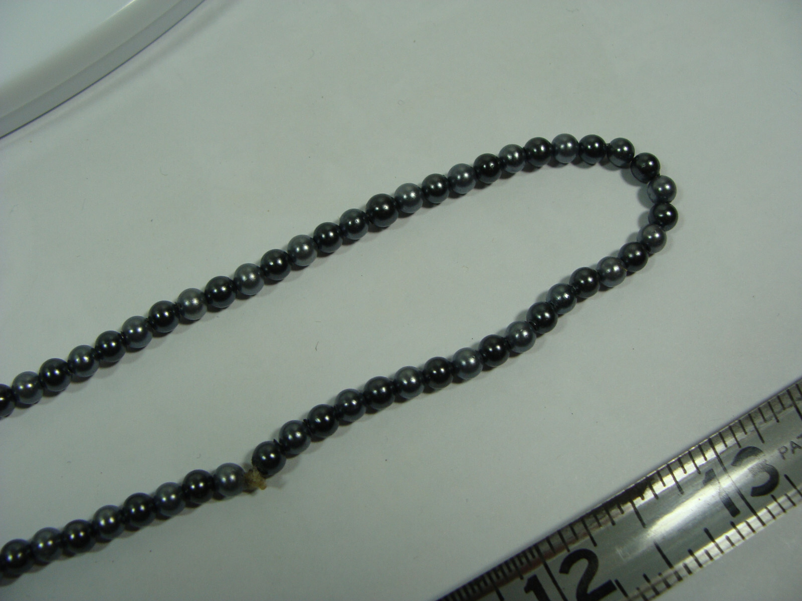 Vtg 2 Tone Gray Faux Pearls Hand Knot Tied Graduating String 27″ Long Necklace