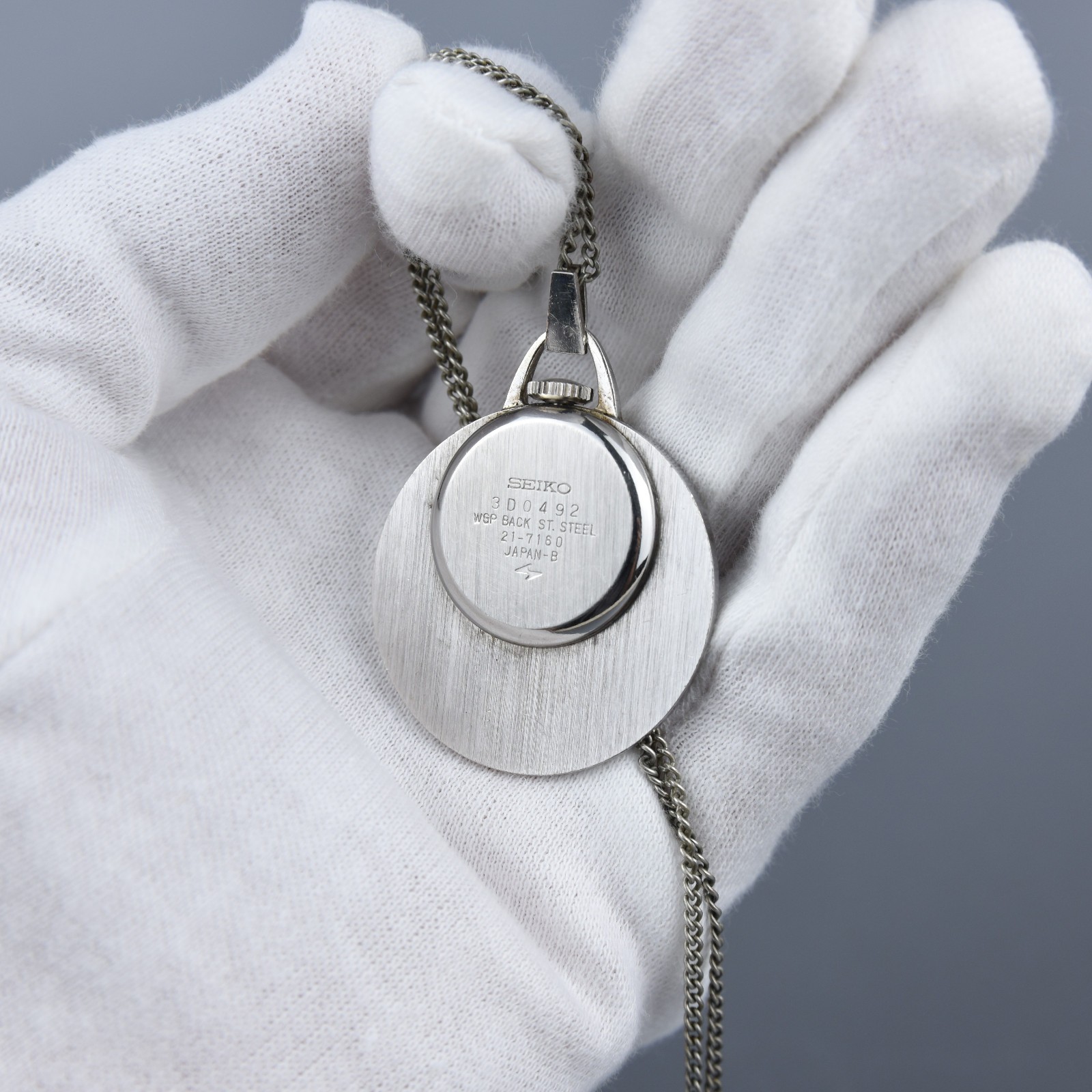 Vintage Seiko 17 Jewels Pendant Watch Manual-Wind Silver Tone Japan 1973 ’70s