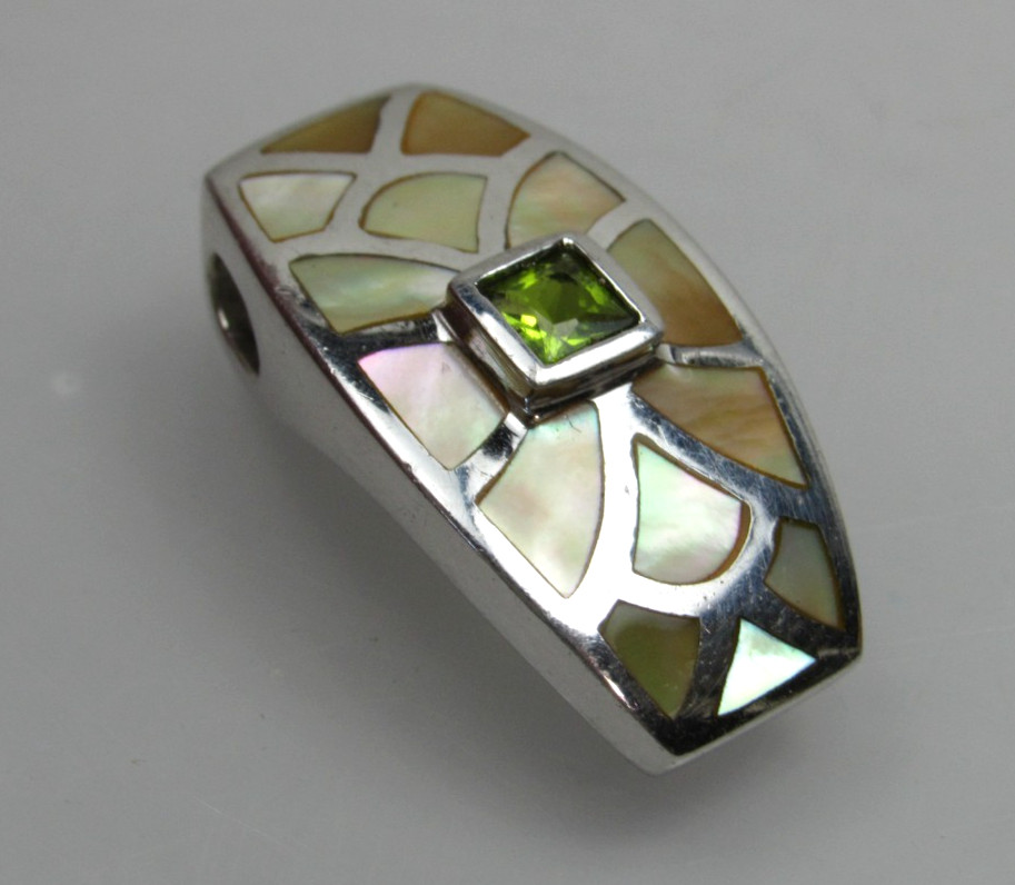 Vtg Sterling Silver Mother of Pearl Inlay Pendant Green Stone Glass? Peridot?