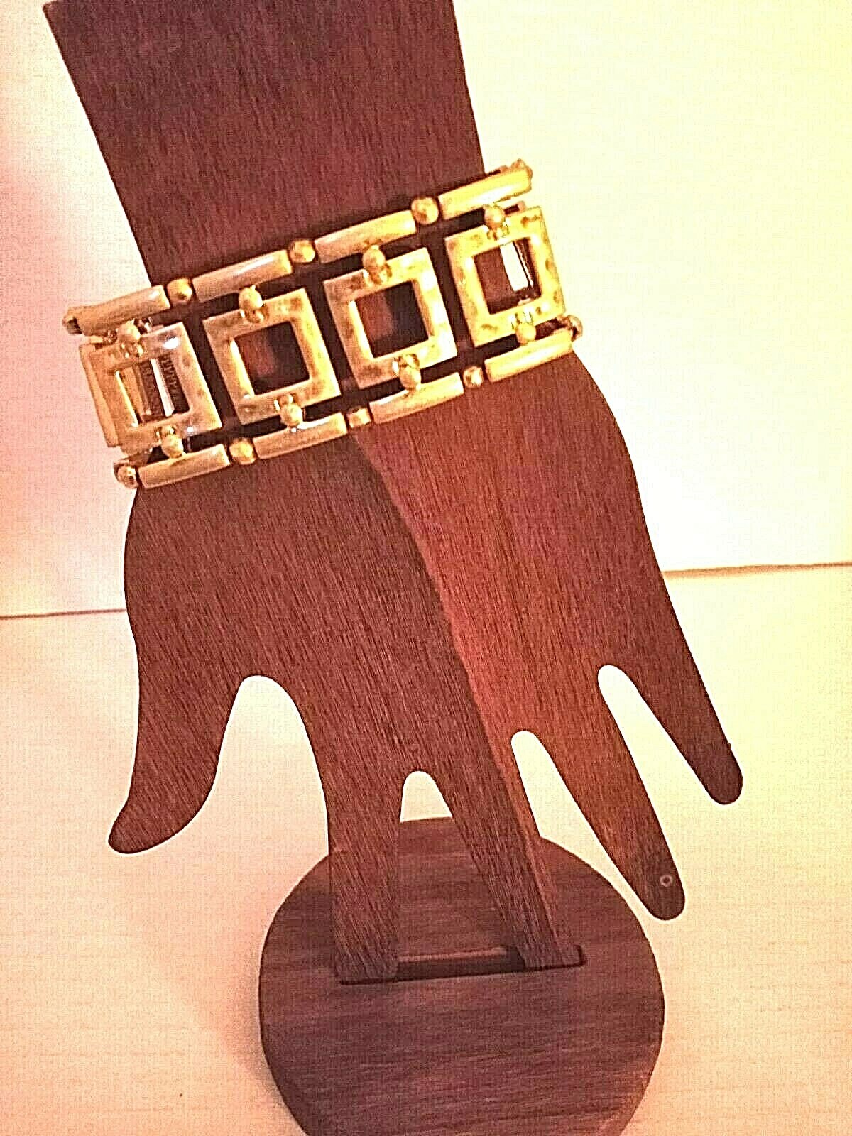 Vintage LIA SOPHIA Gold color Expanding Link bracelet “CRETE”