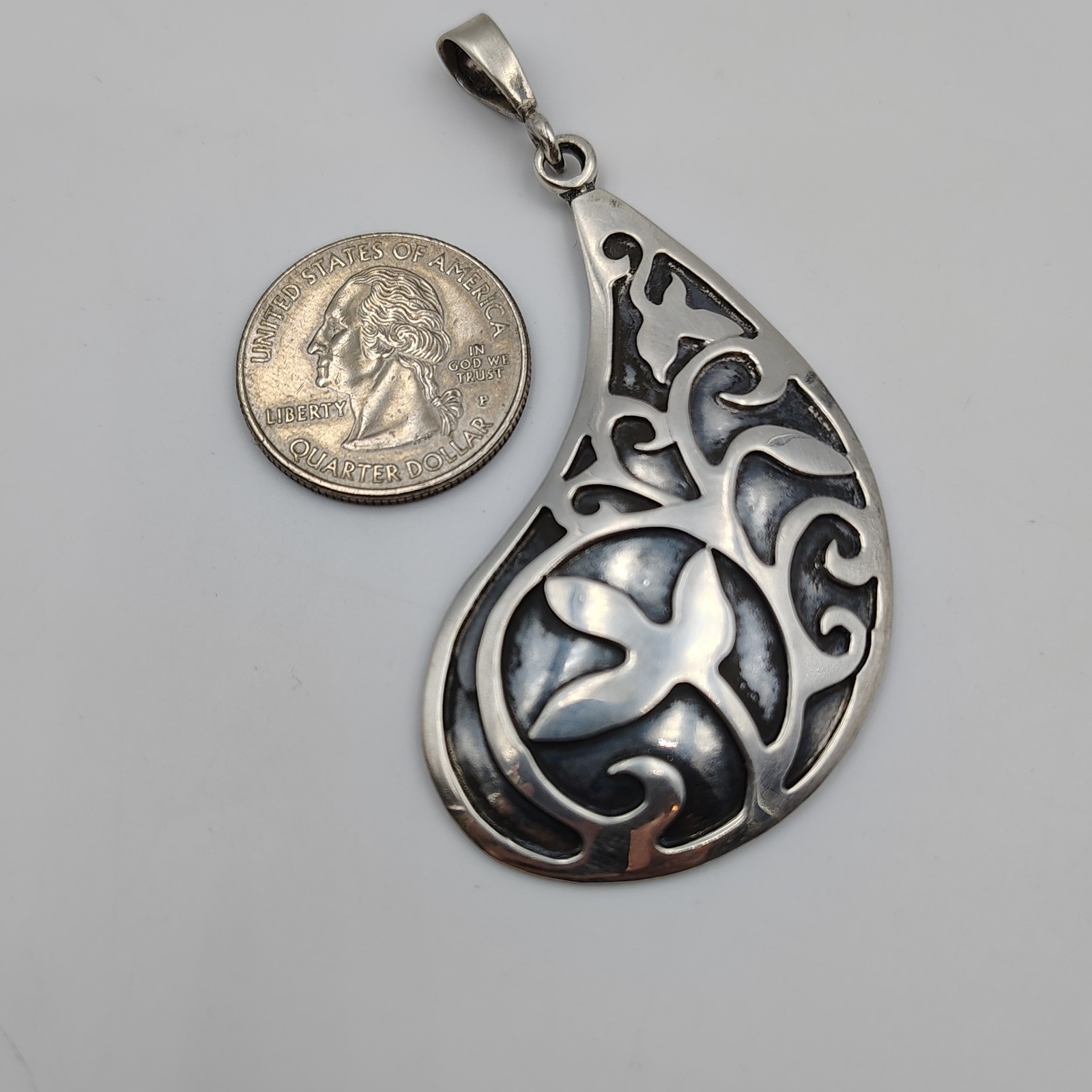 Vintage 950 Silver VR Mexico Teardrop Shaped Floral Design Pendant