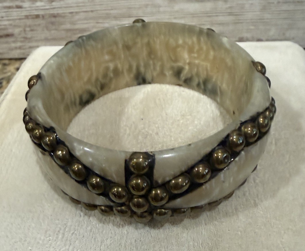 Off White Marbled Bracelet Brass Studded Bangle Boho Vintage 7.5”