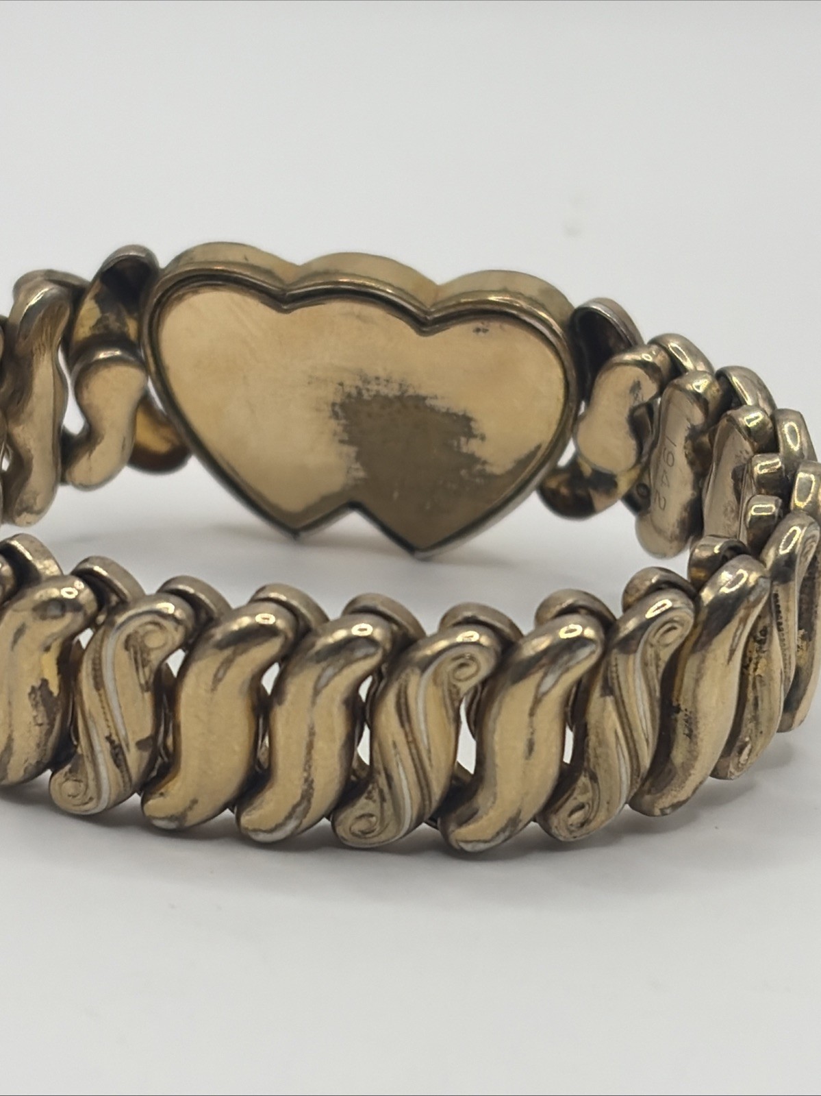 Mother Of Pearl Vintage Sweetheart Bracelet Antique Heart Stretch GF Expansion