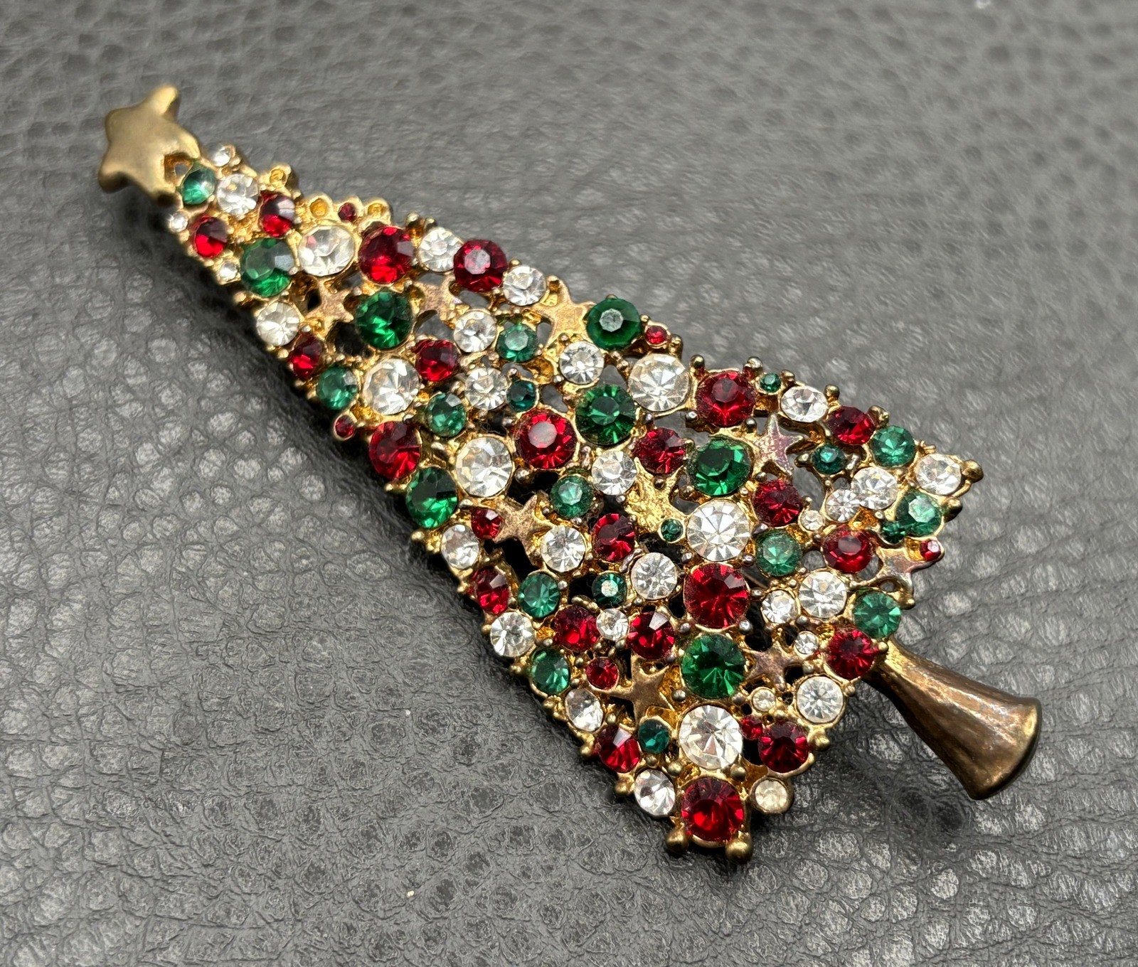 Vintage Large Gold Tone Christmas Tree Brooch Red Green Clear Rhinestone Pin