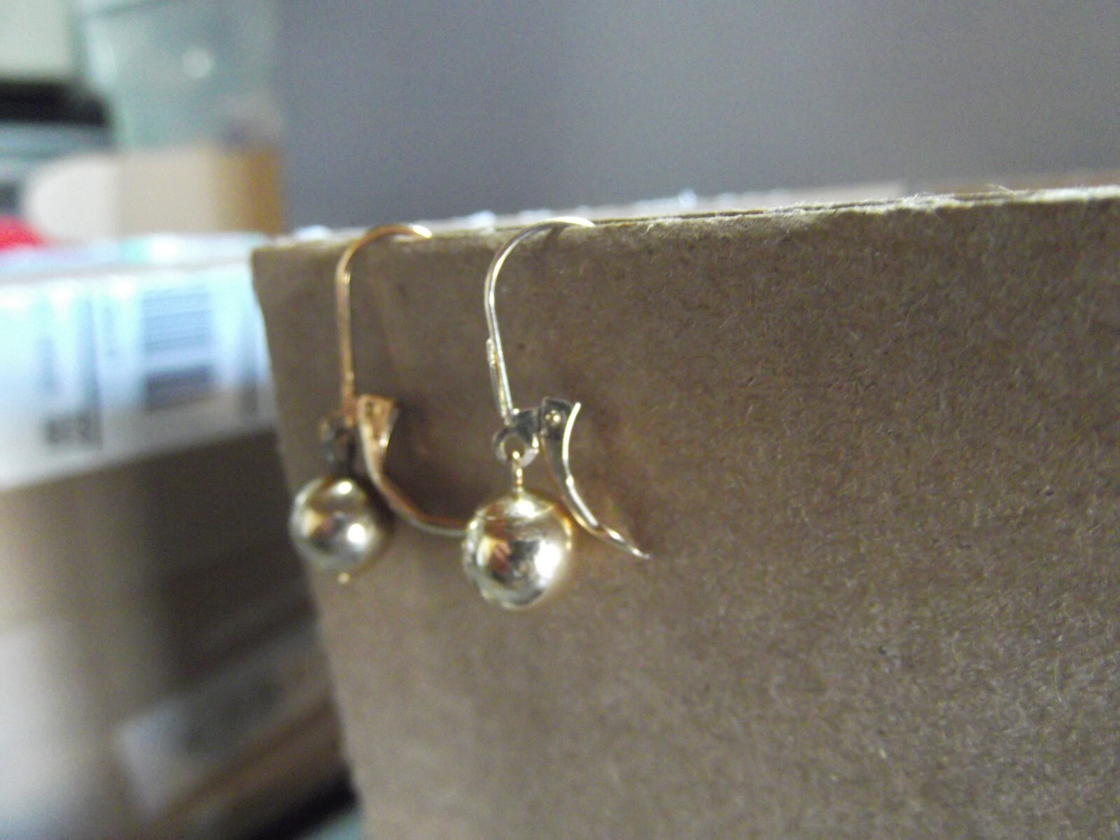 1 Pair Old 1/4″in Gold Tone Pearl Hoop Clasp Dangle Earrings