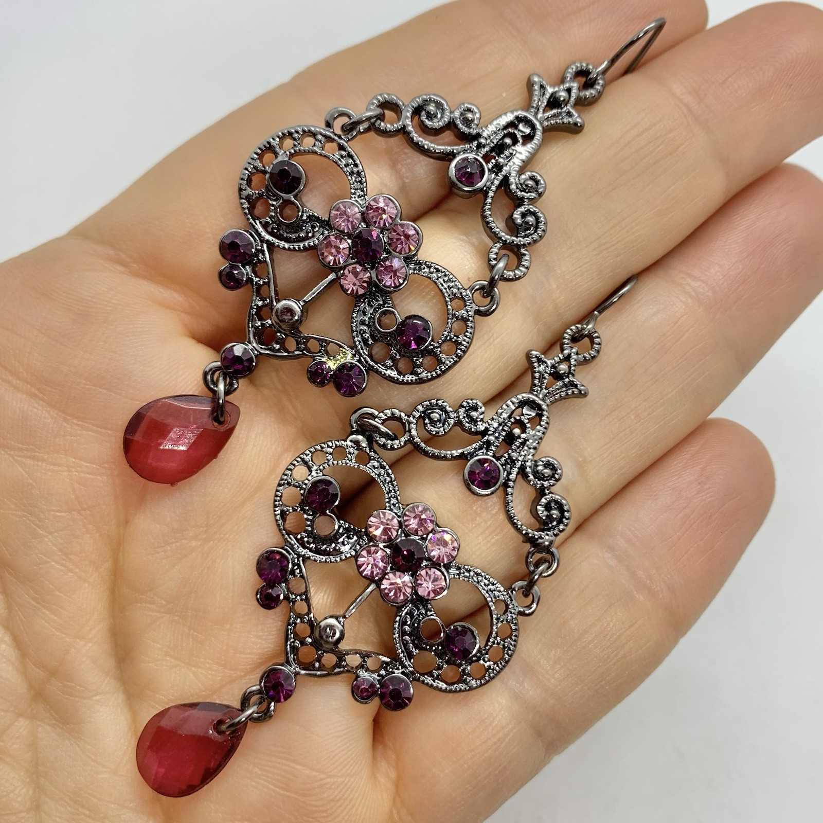 Vtg Art Deco Style Pink Purple Rhinestone Gunmetal Chandelier Earrings Hook