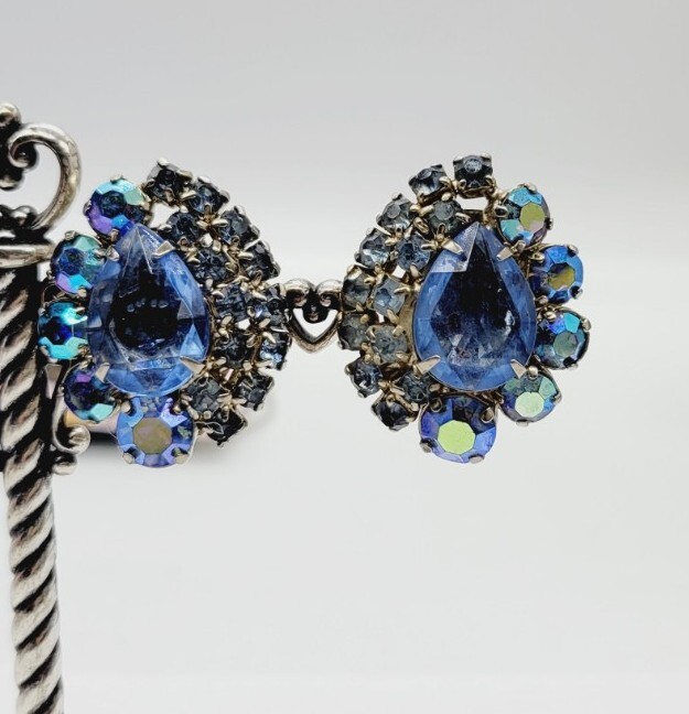 Ice Blue Crystal Silver Tone Clip Earrings Aurora Borealis AB Vintage 1.25 in